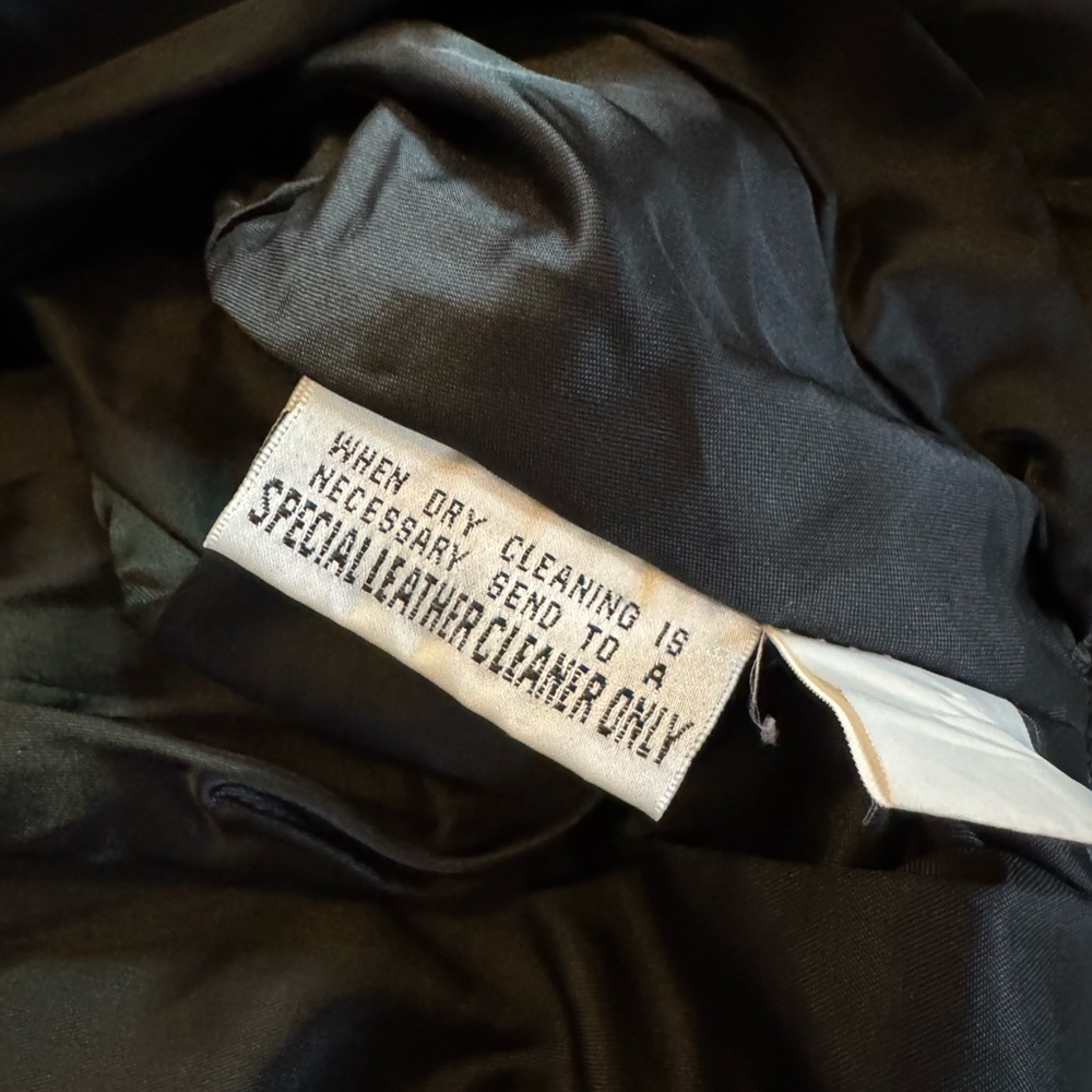 Vintage Black Leather Cropped Jacket - Picture 10 of 15